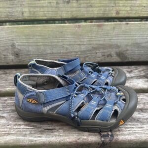Keen Newport H2 Water Sandals Big Kids Blue Walking Hiking Outdoors‎ Size 5